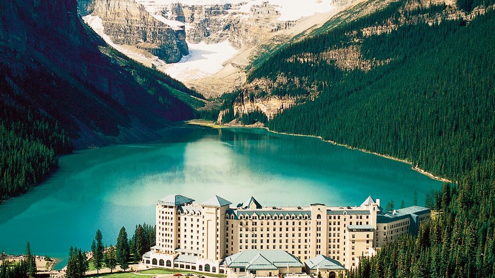 Top 10 Honeymoon Destinations in the World-Fairmont Chateau Lake Louise