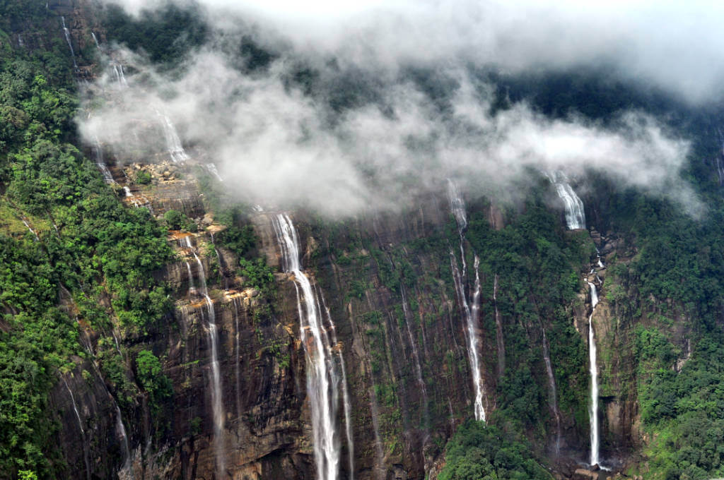 Top 5 Highest Waterfalls in India-Nohsngithiang Falls
