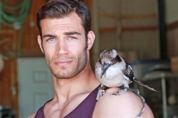 traveller Hot Veterinarian-Dr. Evan Antin